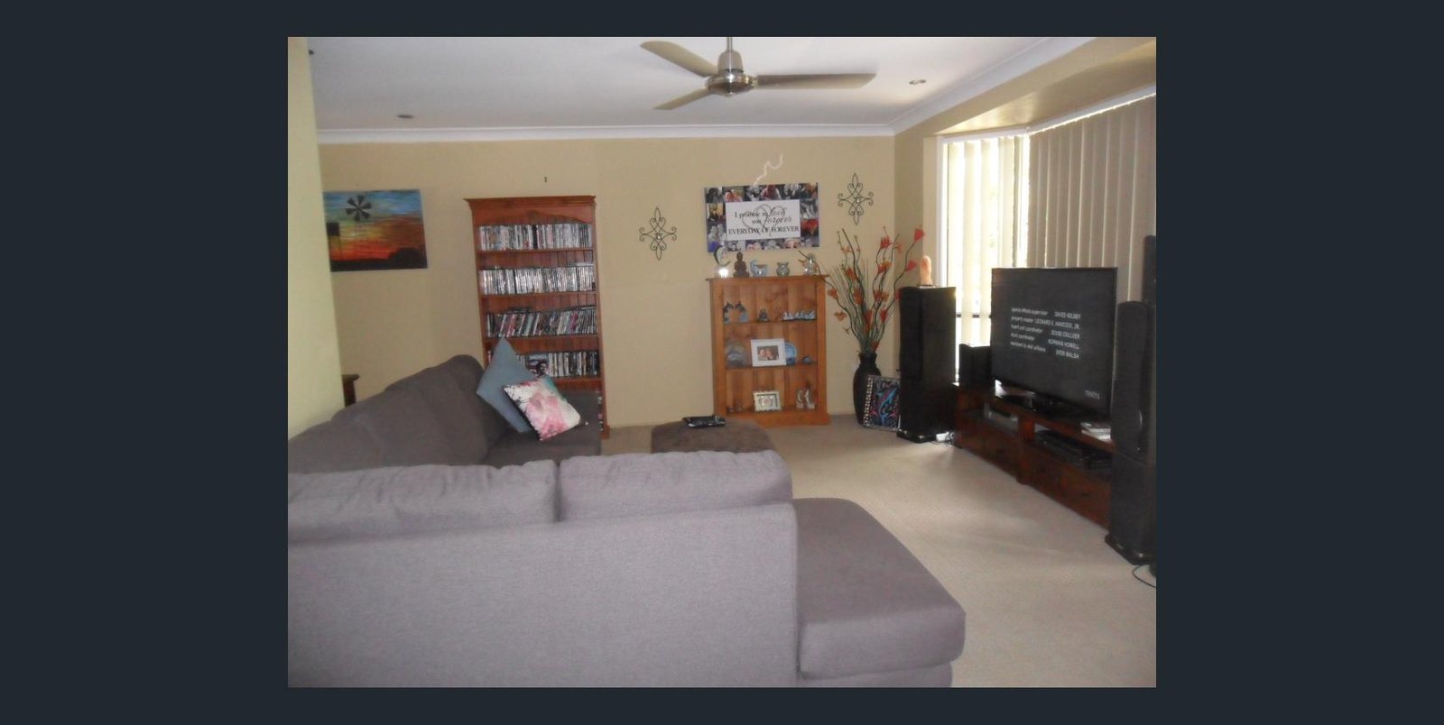 6 Muston Court CARRARA 5