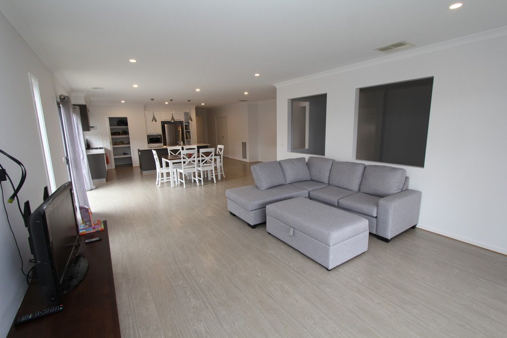 6 Myrtle Grove Road BALLAN 6
