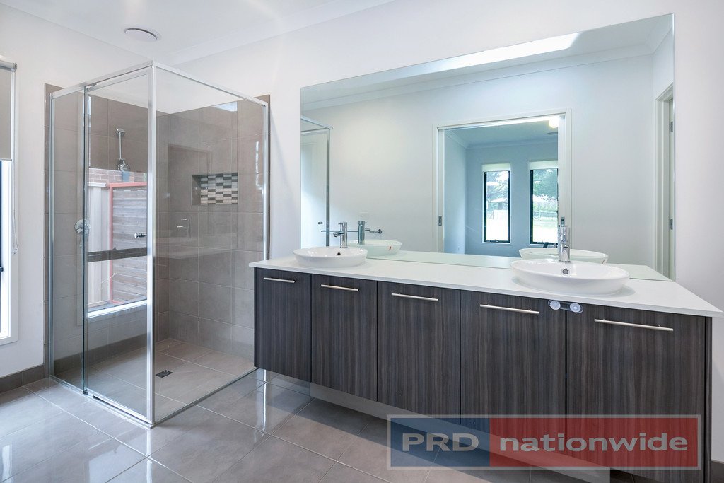 6 Myrtle Grove Road BALLAN 10