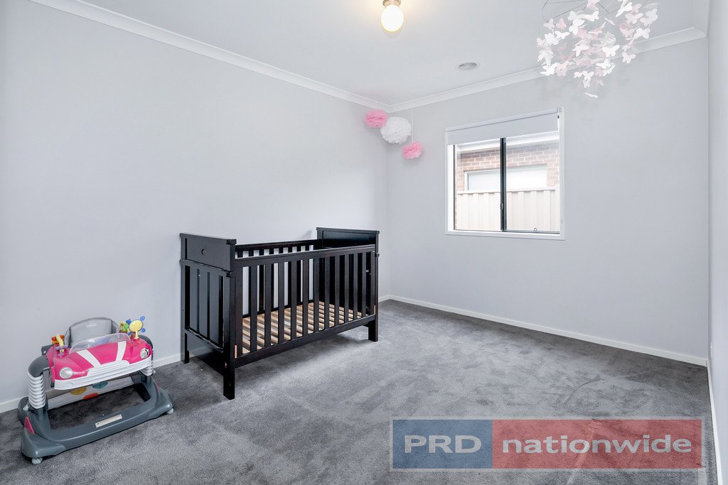 6 Myrtle Grove Road BALLAN 12