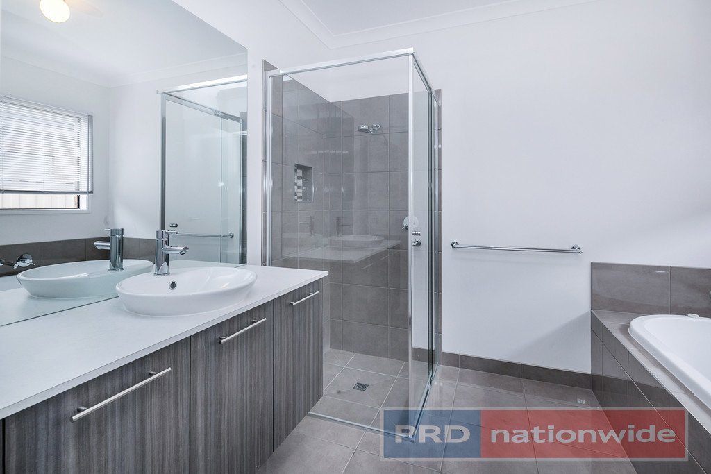 6 Myrtle Grove Road BALLAN 13