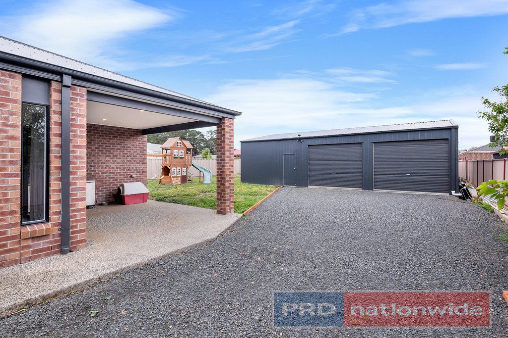 6 Myrtle Grove Road BALLAN 15