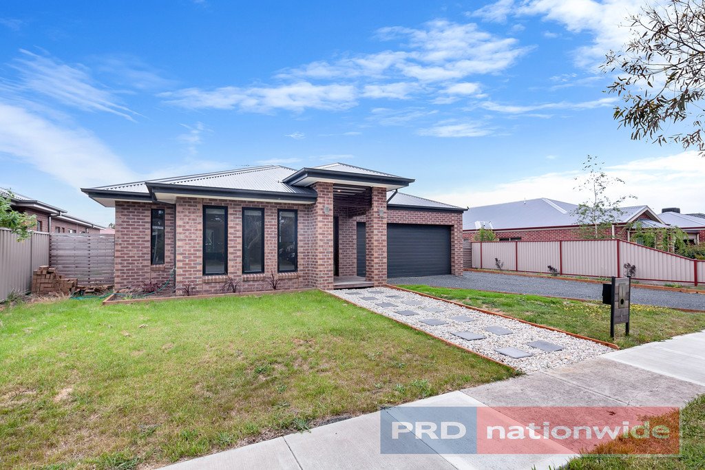 6 Myrtle Grove Road BALLAN 18