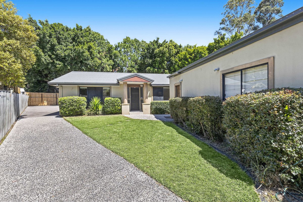 6 Nalya Court Mermaid Waters 2