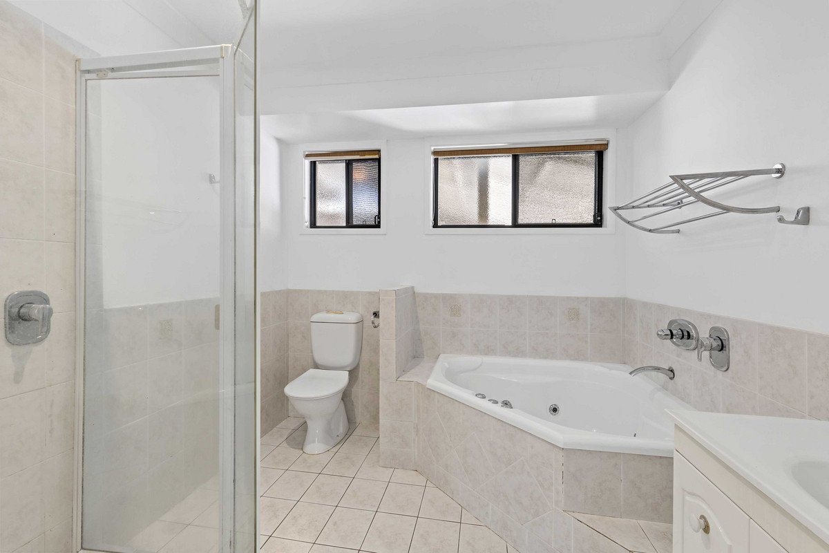 6 Nalya Court Mermaid Waters 15
