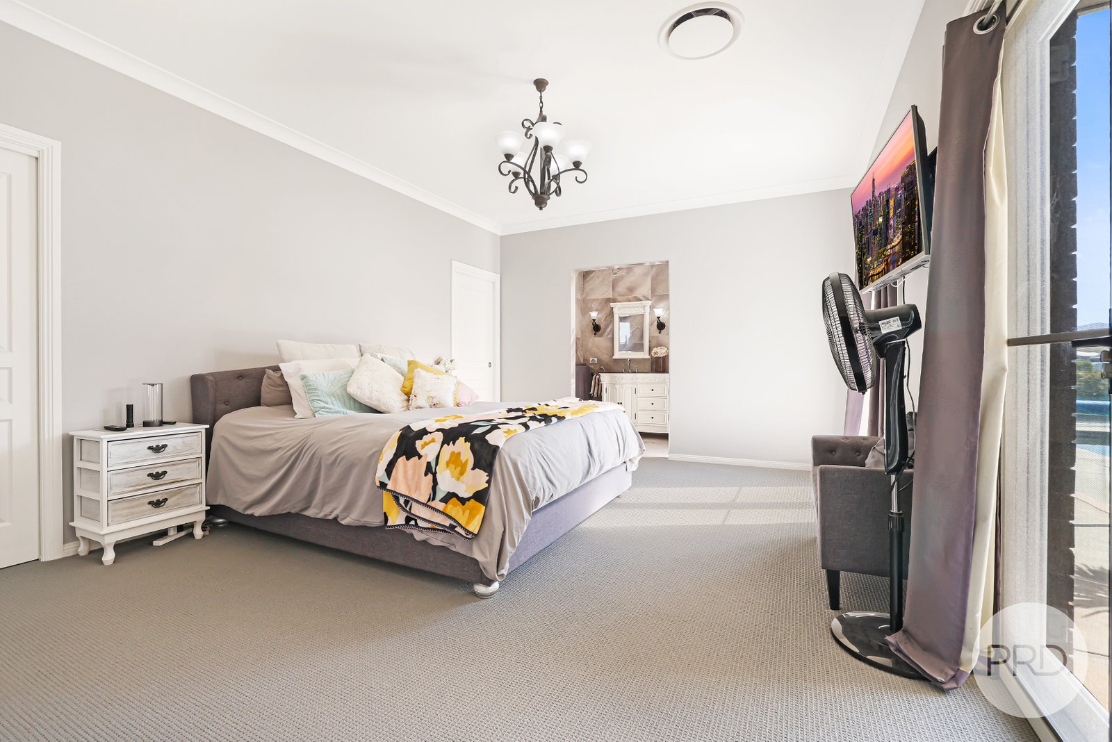 6 Nash Street TAMWORTH 6