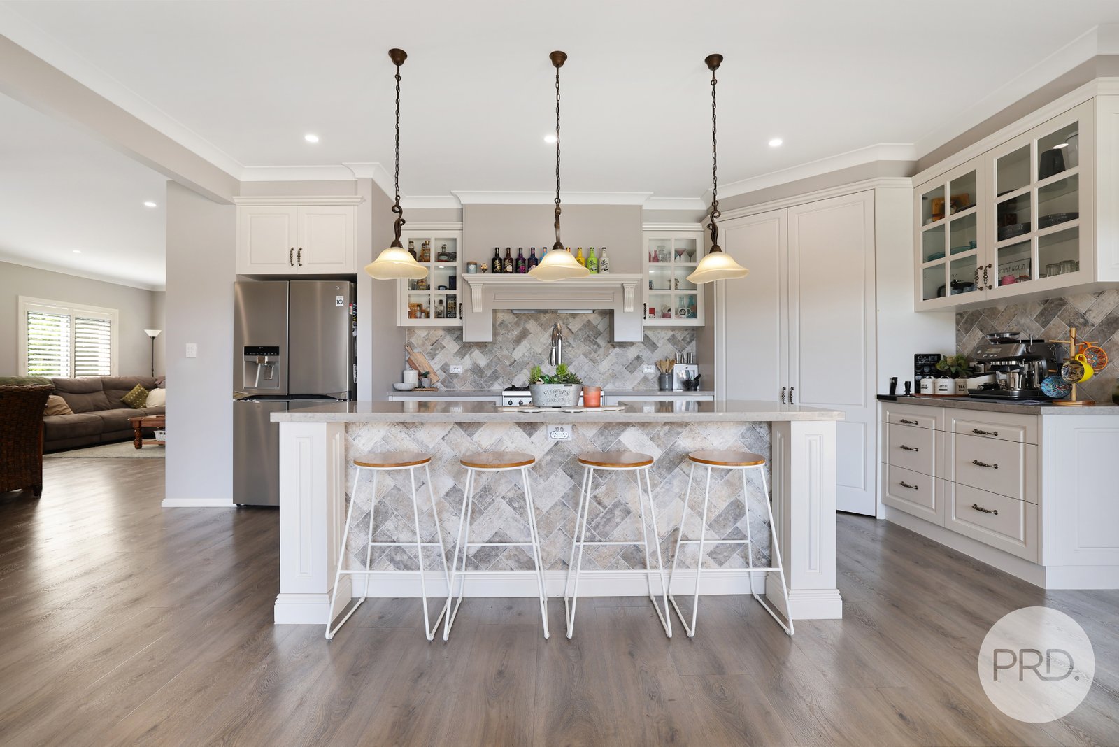 6 Nash Street TAMWORTH 11