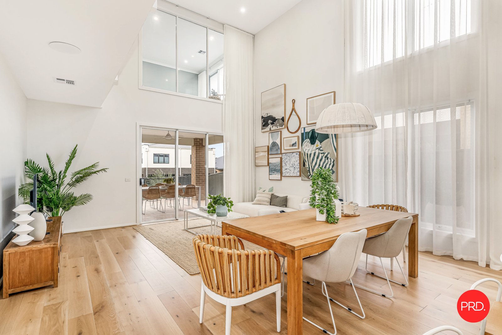 6 Neon Crescent STRATHFIELDSAYE 3