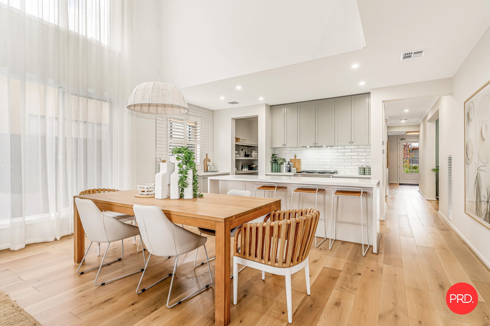 6 Neon Crescent STRATHFIELDSAYE 8