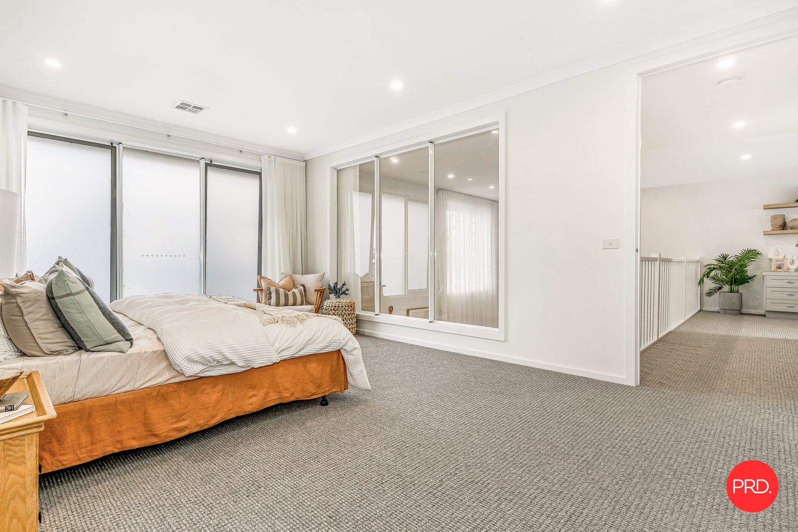 6 Neon Crescent STRATHFIELDSAYE 18