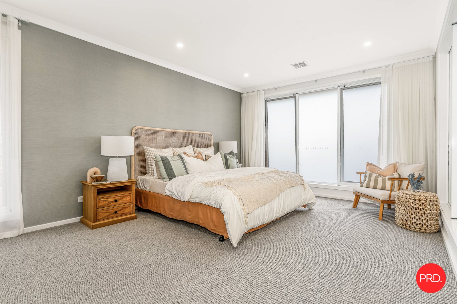 6 Neon Crescent STRATHFIELDSAYE 19