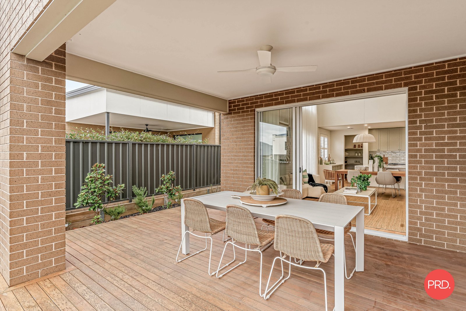 6 Neon Crescent STRATHFIELDSAYE 21