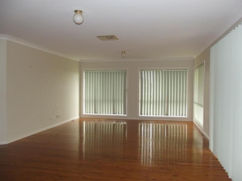 6 Noobillia Avenue TAMWORTH 5