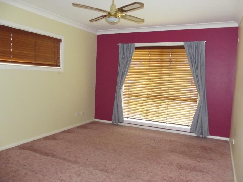 6 Noobillia Avenue TAMWORTH 7