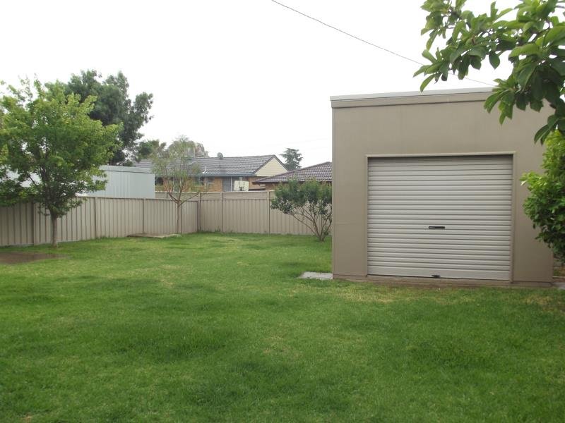 6 Noobillia Avenue TAMWORTH 9