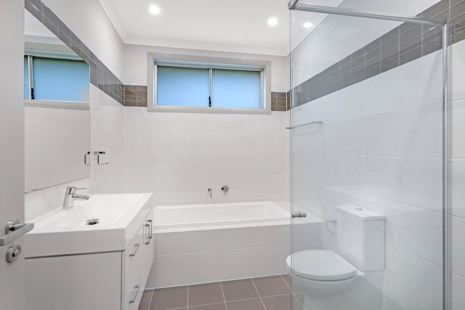 6 Norman Avenue DOLLS POINT 4