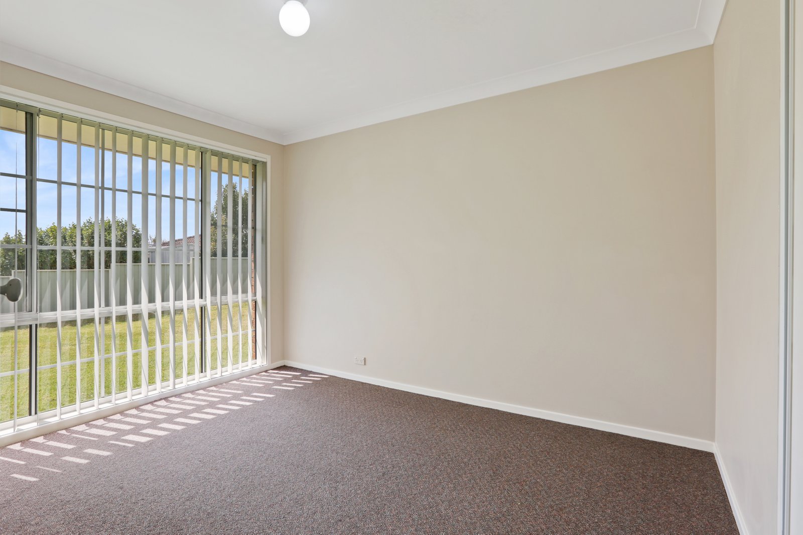 6 Normanby Place ALBION PARK 7