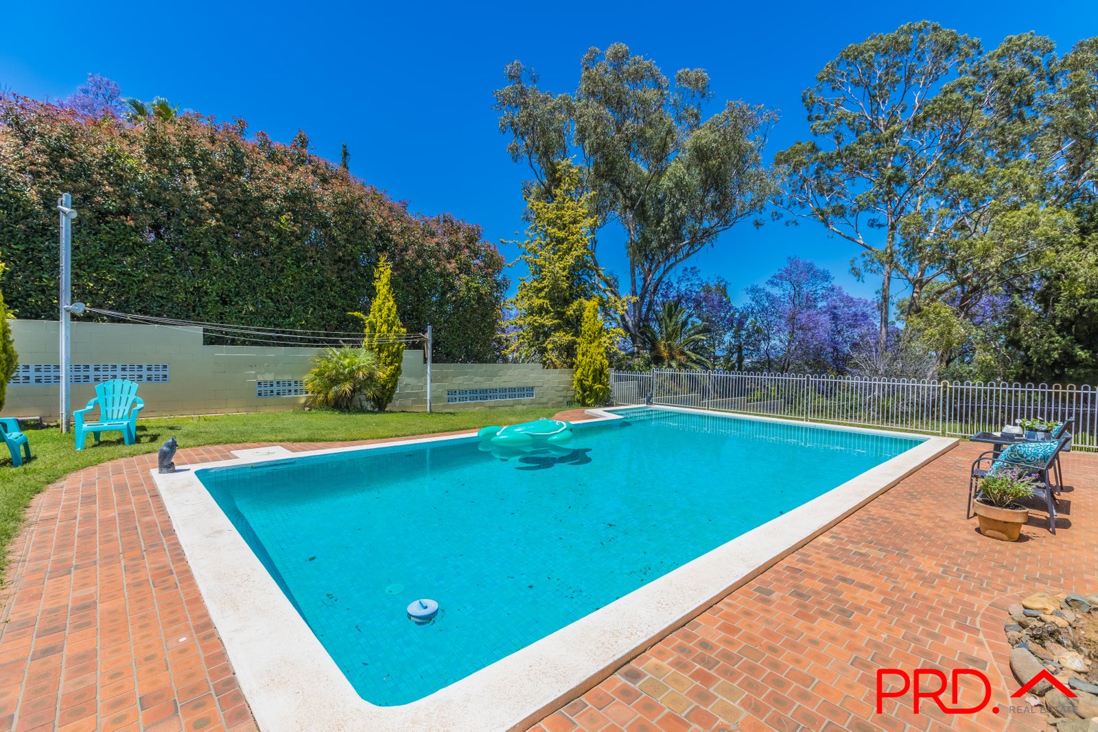 6 Nyrang Avenue TAMWORTH 18
