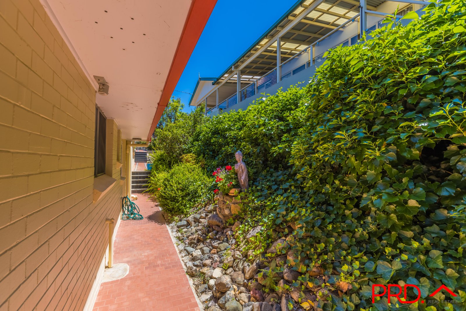 6 Nyrang Avenue TAMWORTH 20