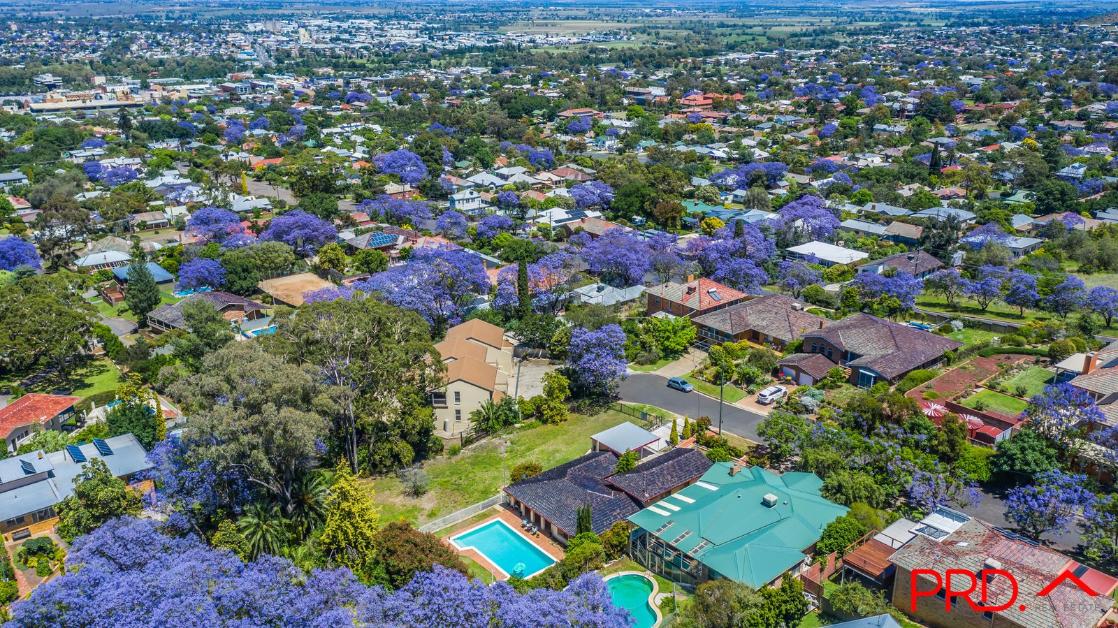 6 Nyrang Avenue TAMWORTH 28