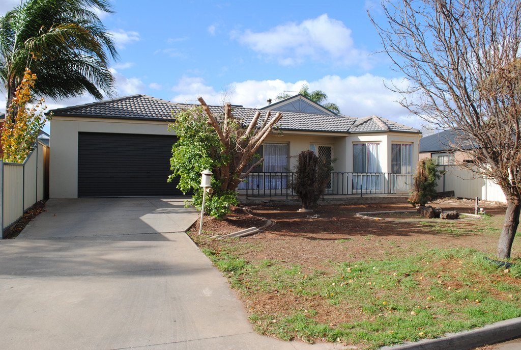 6 Olympic Way MILDURA 1