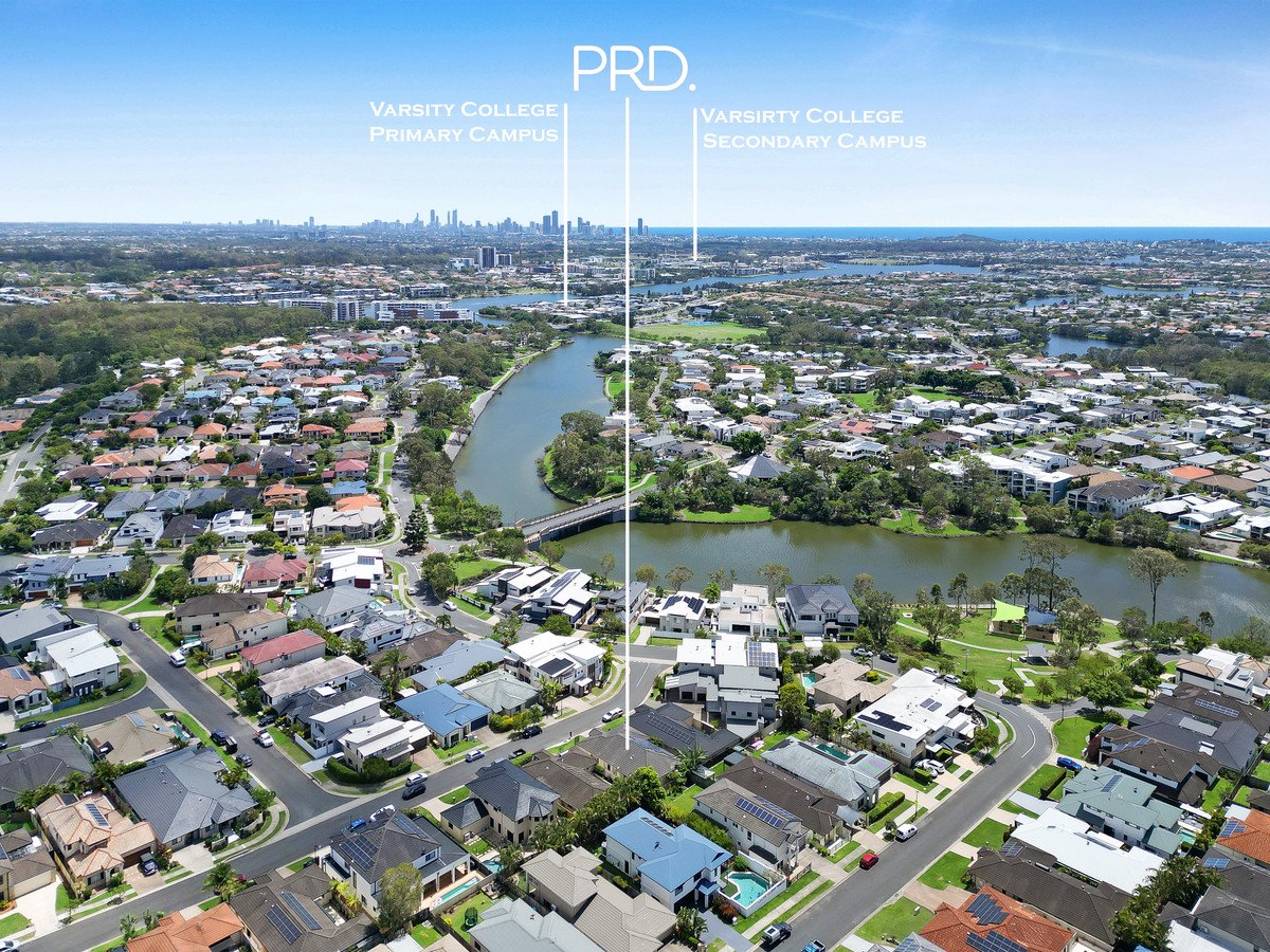 6 Palma Crescent VARSITY LAKES 3