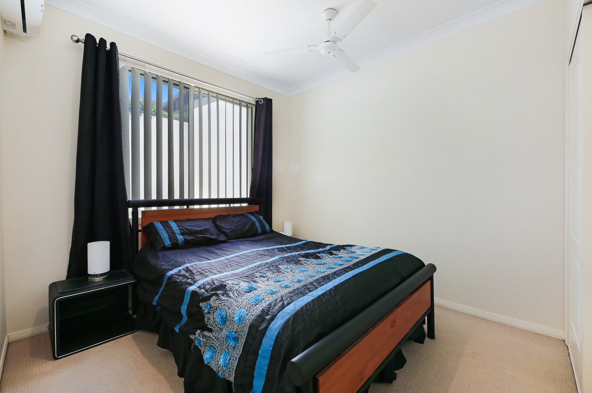 6 Palma Crescent VARSITY LAKES 14