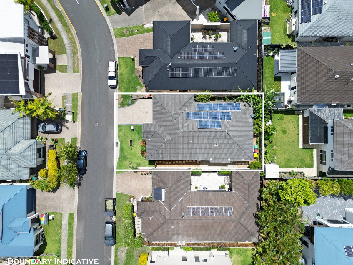 6 Palma Crescent VARSITY LAKES 20