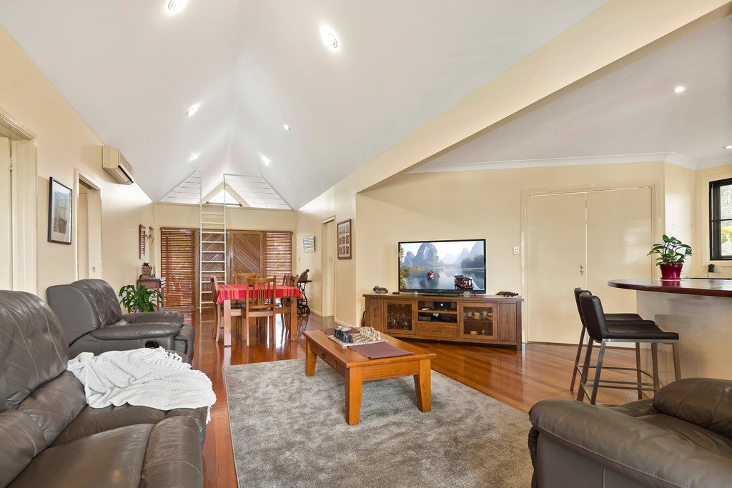 6 Panoramic Court CANNONVALE 19