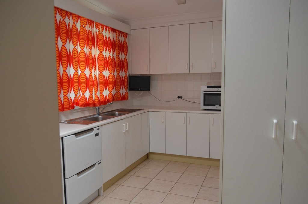 6 Park Street INGLEBURN 5
