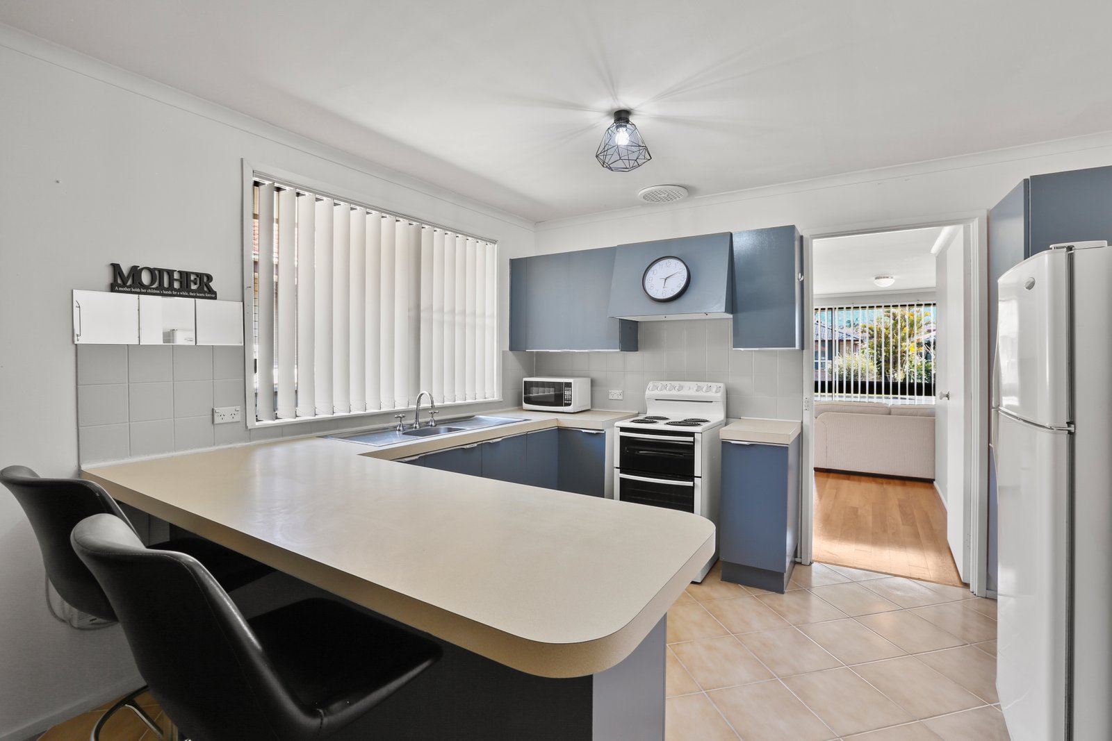 6 Parkdale Ave  HORSLEY 3