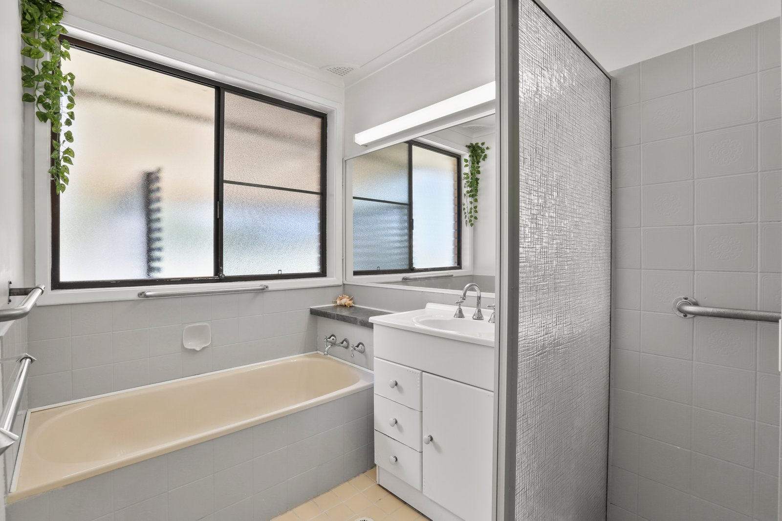 6 Parkdale Ave  HORSLEY 6