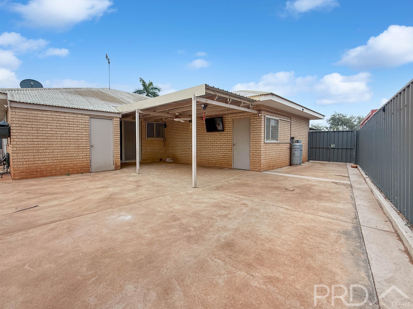 6 Parker Close BAYNTON 16