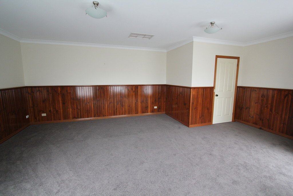 6 Parkside Road DELACOMBE 3