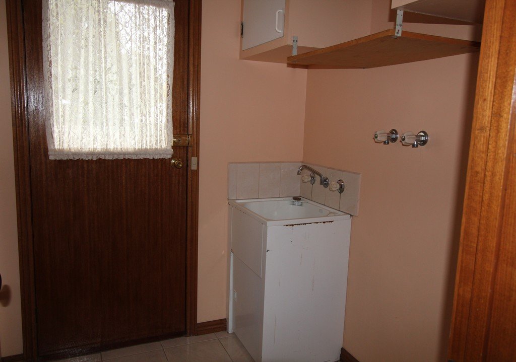 6 Parkside Road DELACOMBE 7