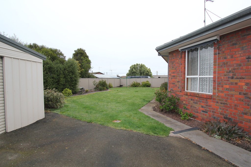 6 Parkside Road DELACOMBE 16