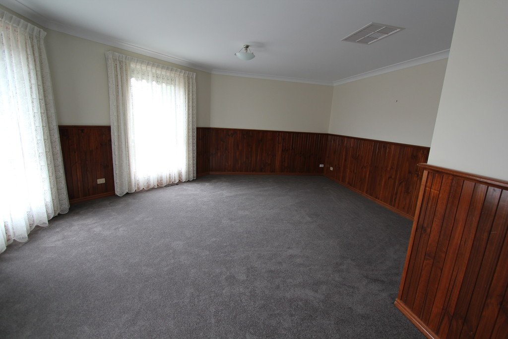 6 Parkside Road DELACOMBE 4