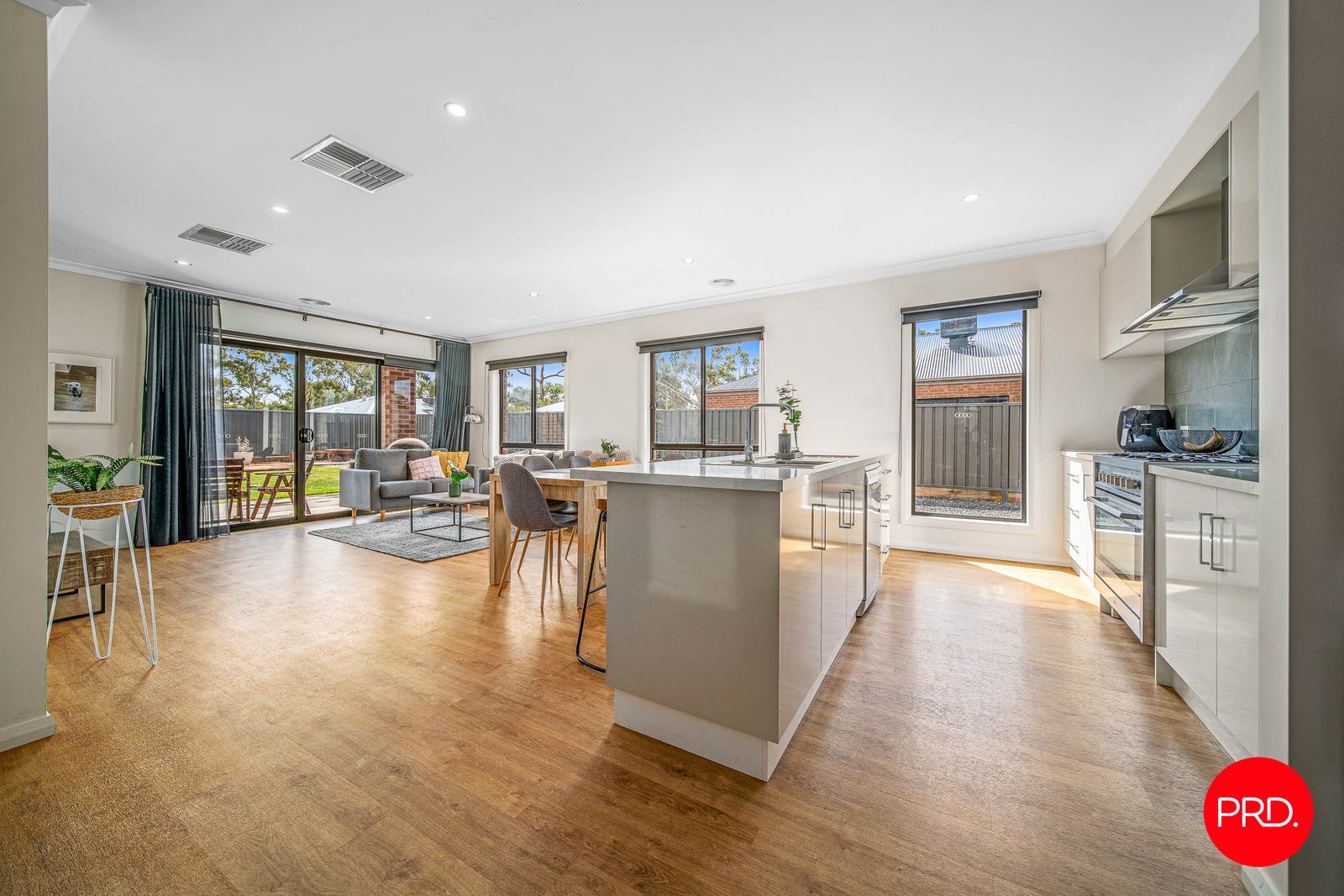 6 Parnell Street MARONG 8