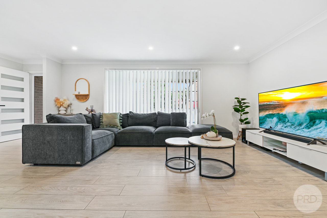 6 Patterson Close PADSTOW 2
