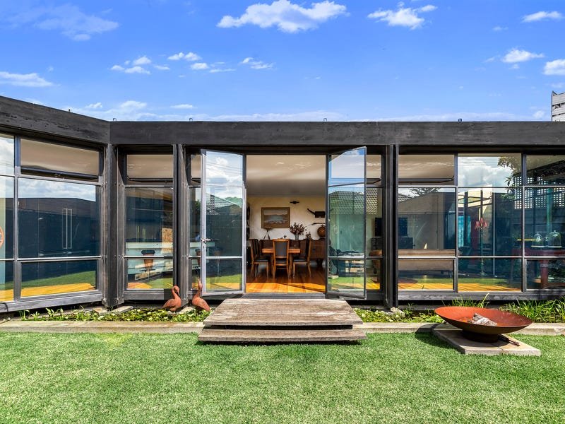 Real Estate and Property in 6 Patterson Road, Bentleigh, VIC