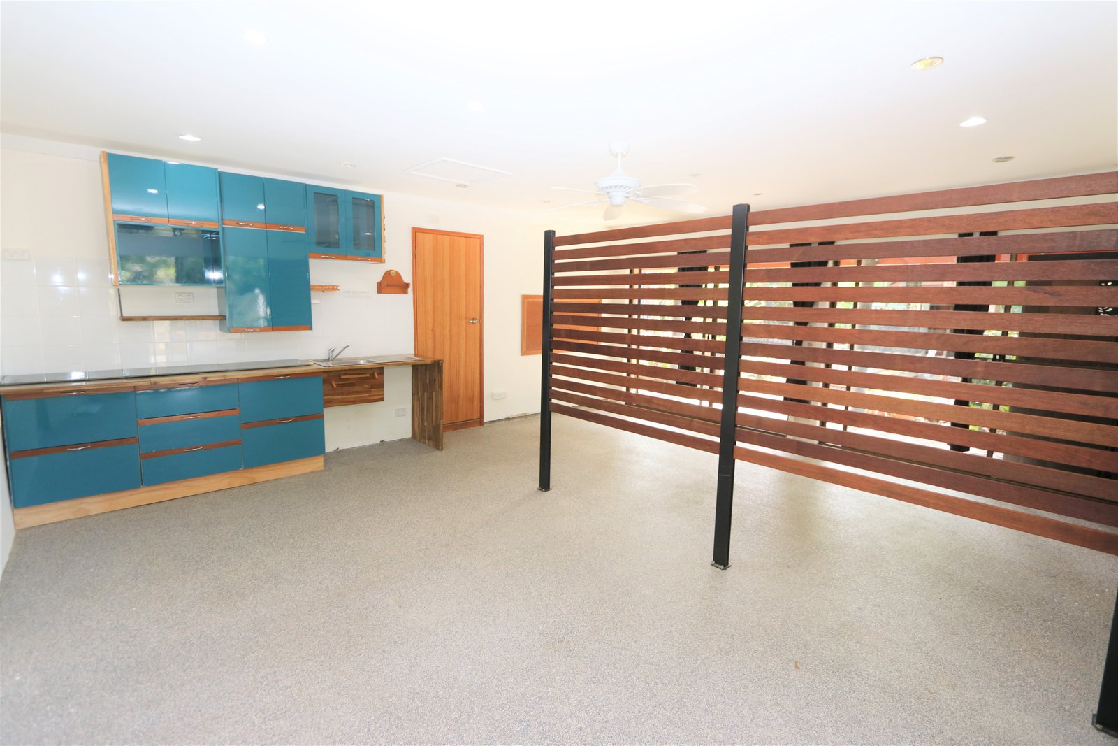 6 Patura Drive ASHMORE 16