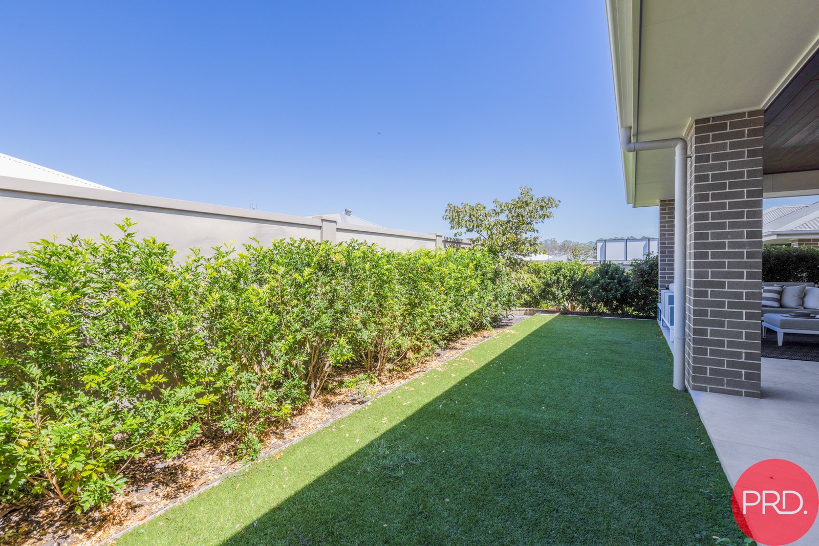 6 Peachy Avenue NORTH ROTHBURY 11