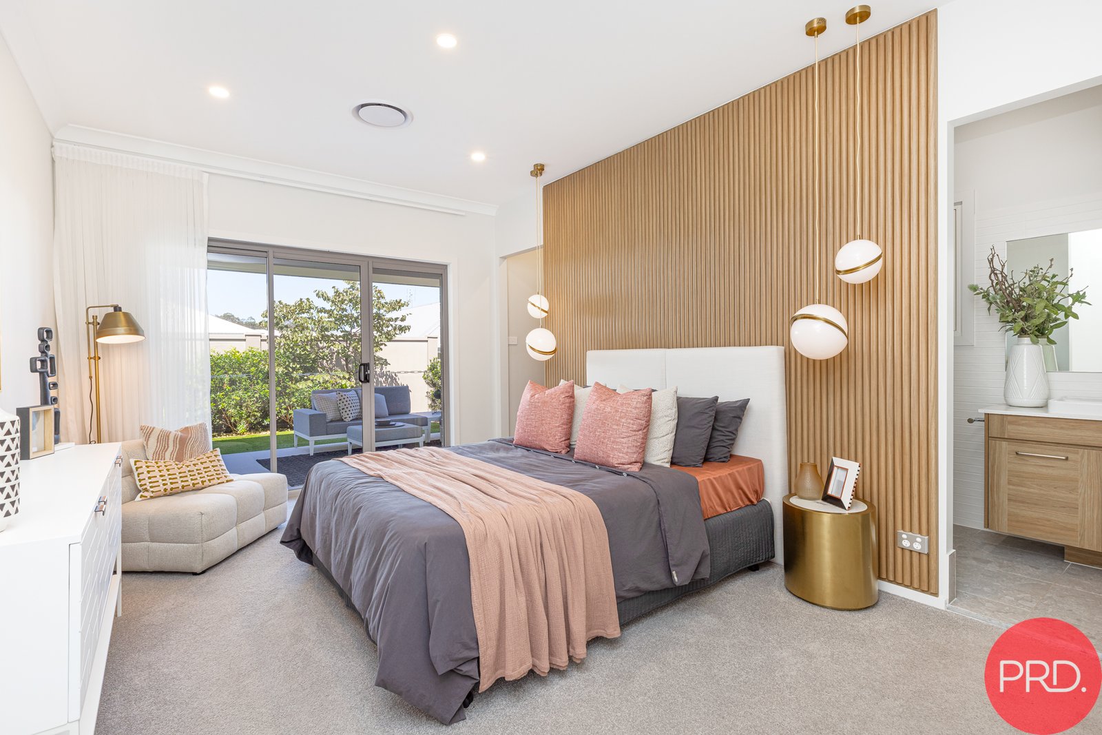 6 Peachy Avenue NORTH ROTHBURY 15