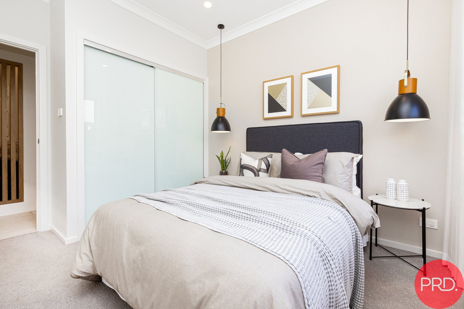 6 Peachy Avenue NORTH ROTHBURY 21