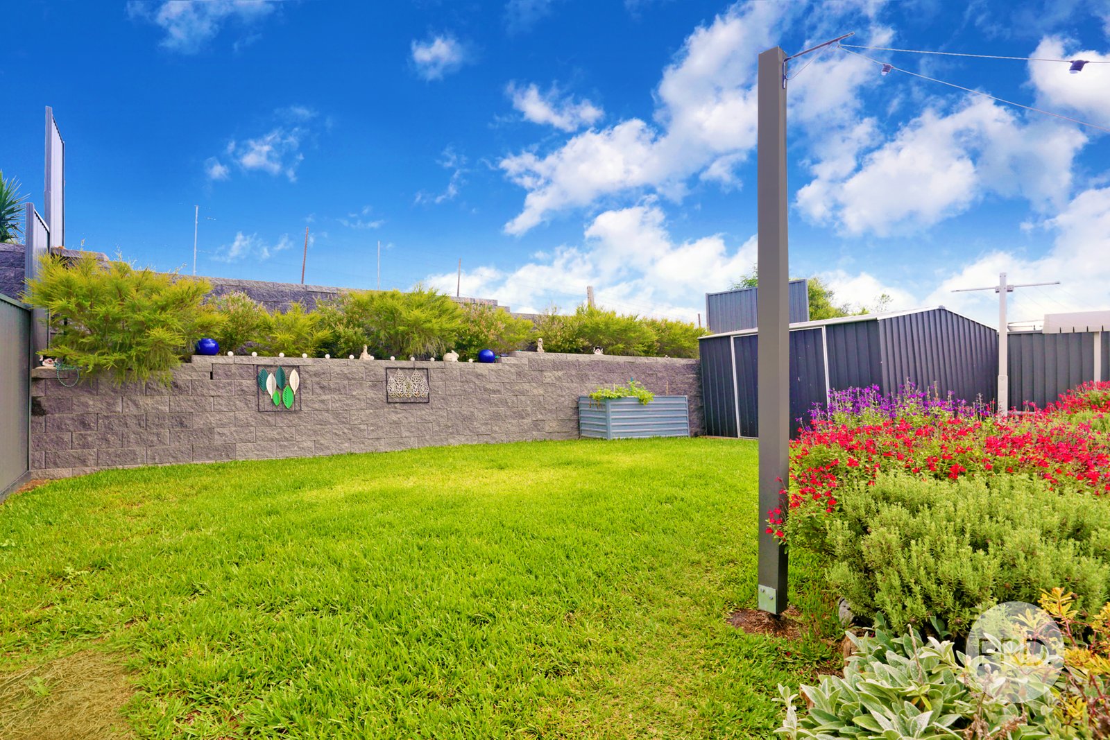 6 Peak Place GLENMORE PARK 19