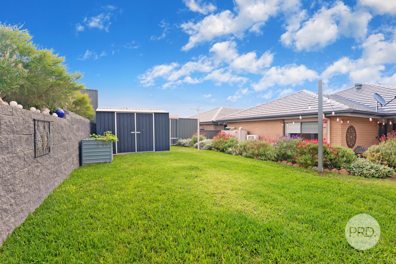 6 Peak Place GLENMORE PARK 20