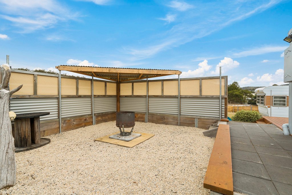6 Pearl Court ORFORD 8