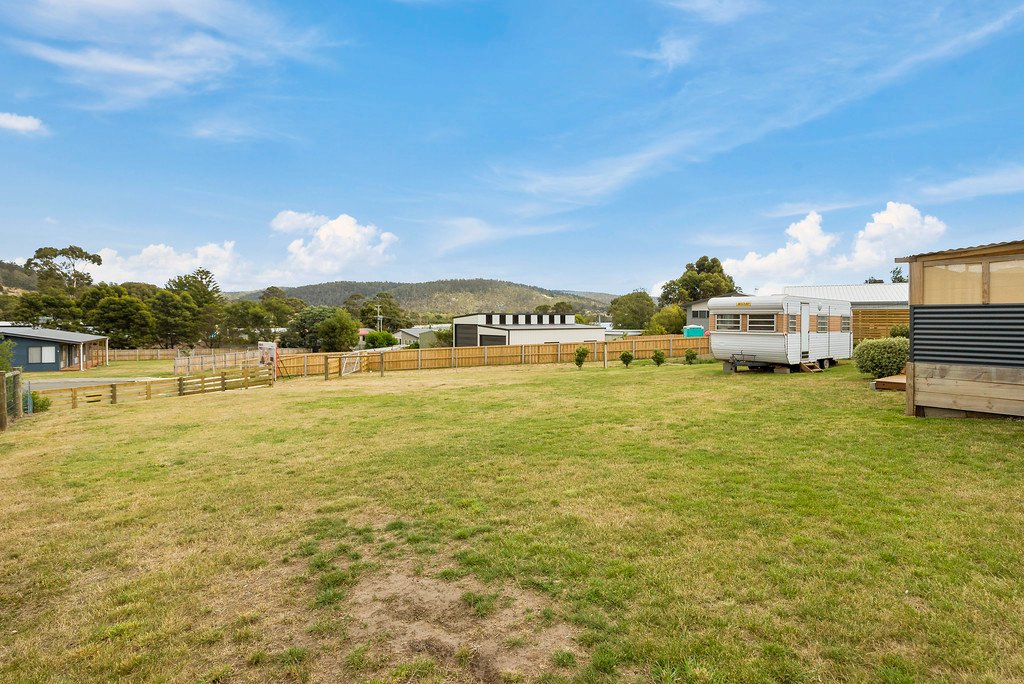 6 Pearl Court ORFORD 22