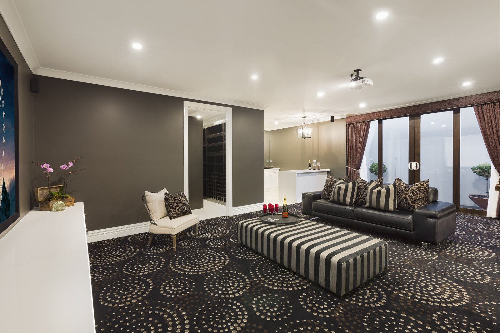 Real Estate and Property in 6 Pelham Place, Balwyn, VIC