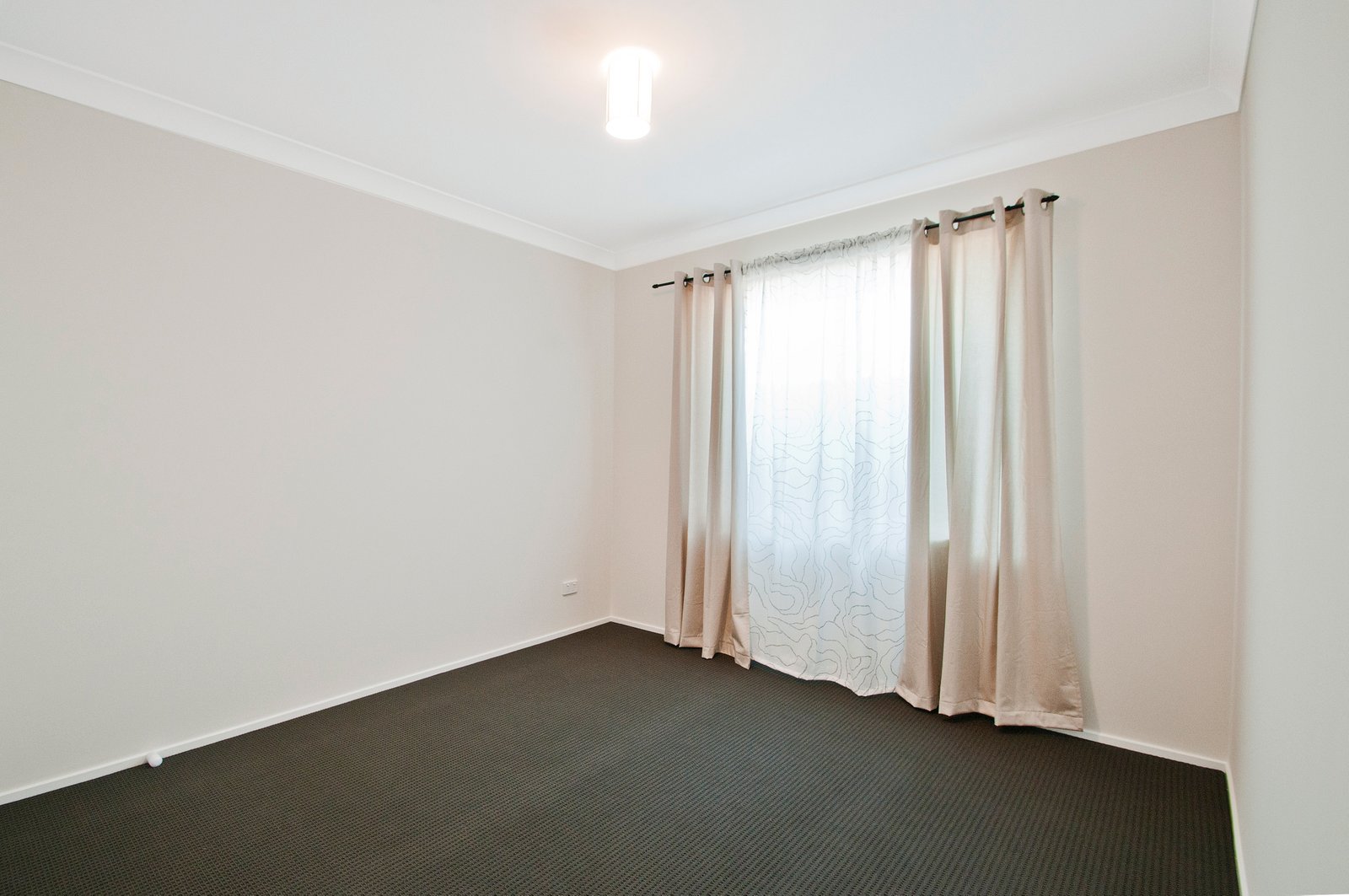 6 Peninsula Avenue HAYWARDS BAY 6